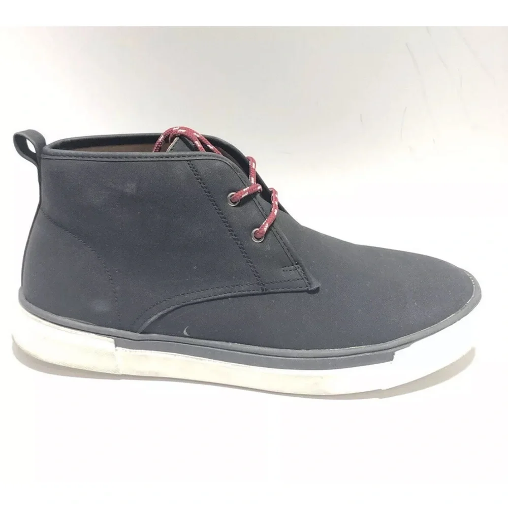 Vance Men’s Clay Chukka Boots Black, Size 12 M.